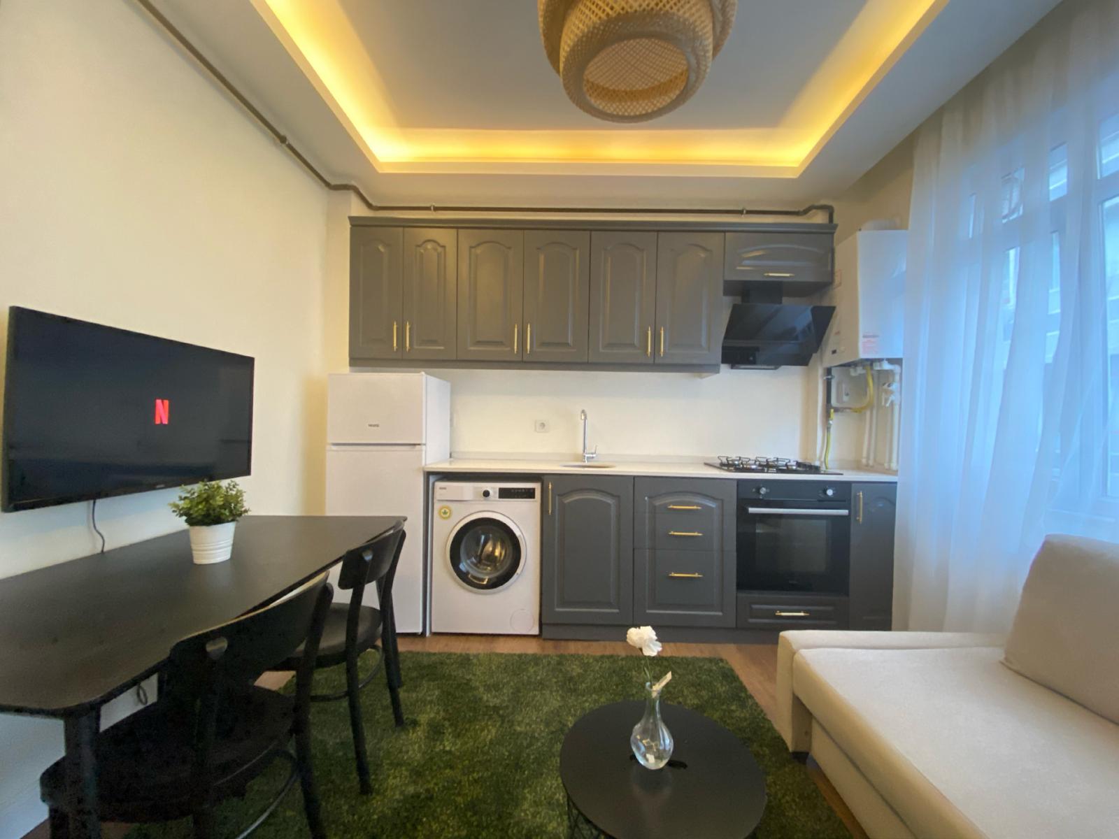 Apartments in Hırka-i Şerif, Fatih (IST-01394) — photograph 5