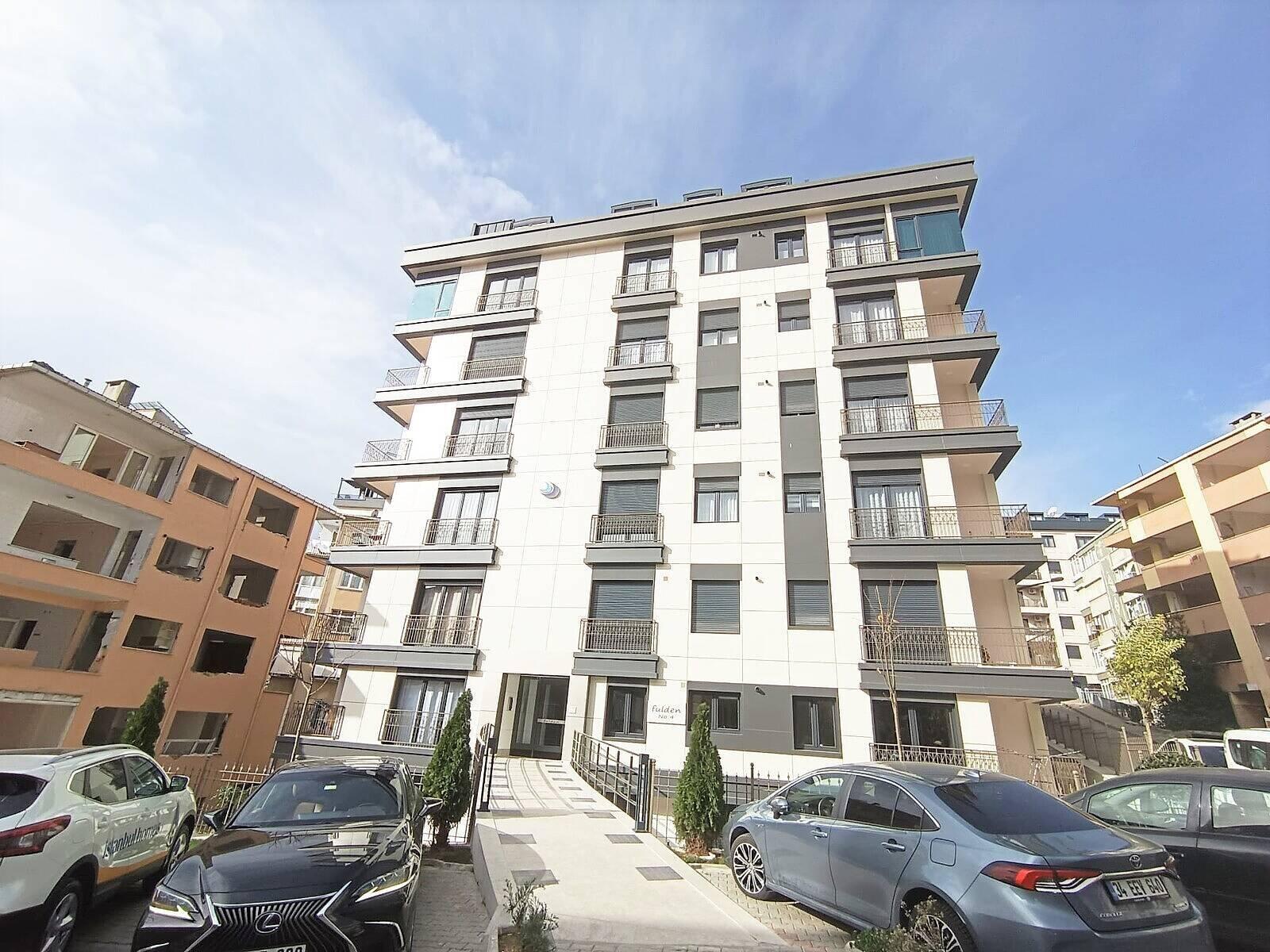 Apartments in Dikilitaş, Beşiktaş (IST-01127) — photograph 2