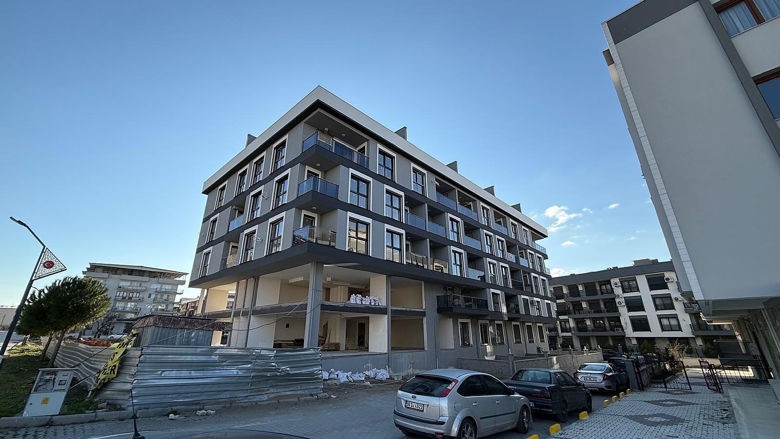 Apartments in Kemal Atatürk, Menemen (ADB-00206) — photograph 2